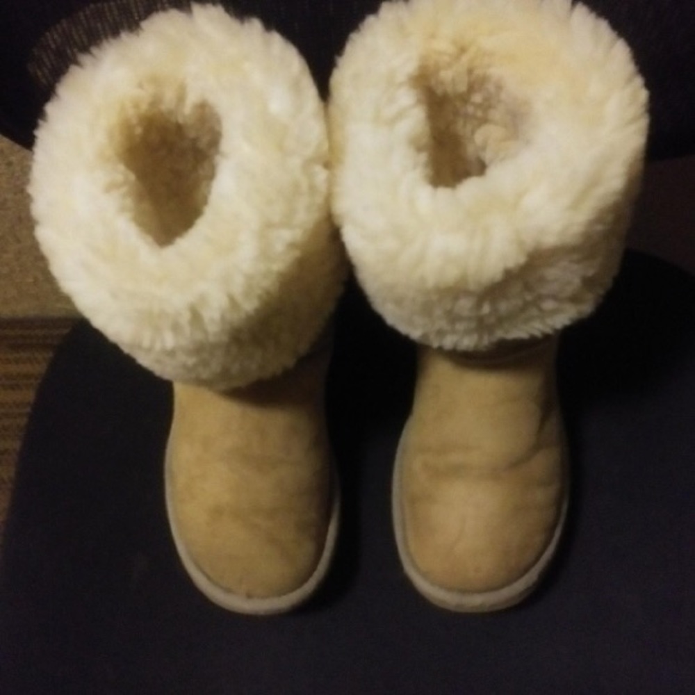 UGG Boots *Brown with Fur*